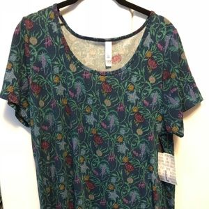 BNWT LuLaRoe Classic T